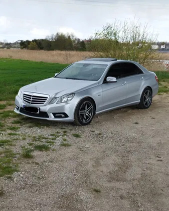 Mercedes-Benz Klasa E cena 43500 przebieg: 201400, rok produkcji 2009 z Września małe 106